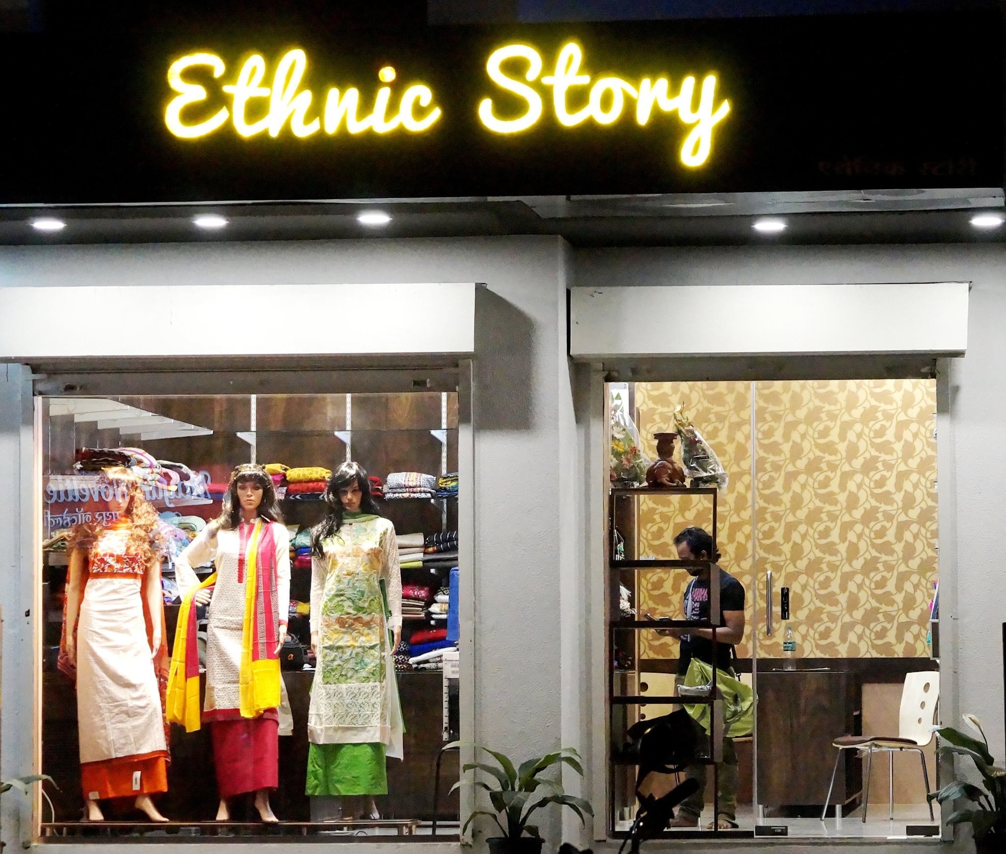 Ethnic Story – Women’s Clothing & Boutique