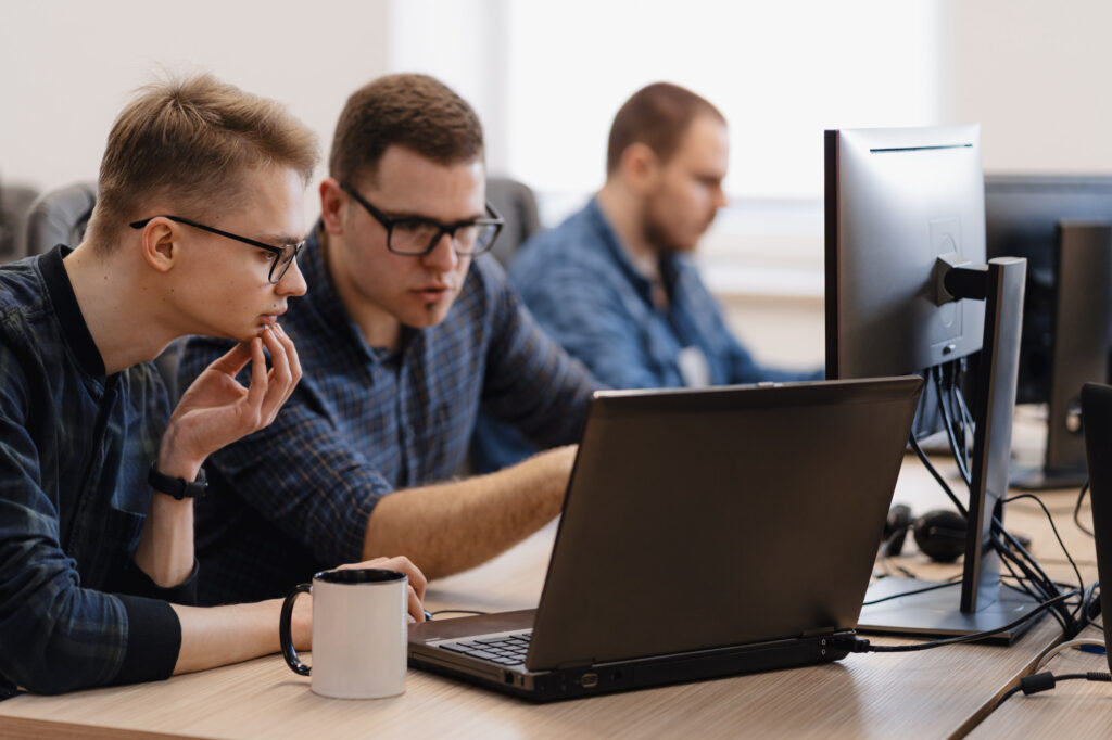 group-young-business-people-working-office