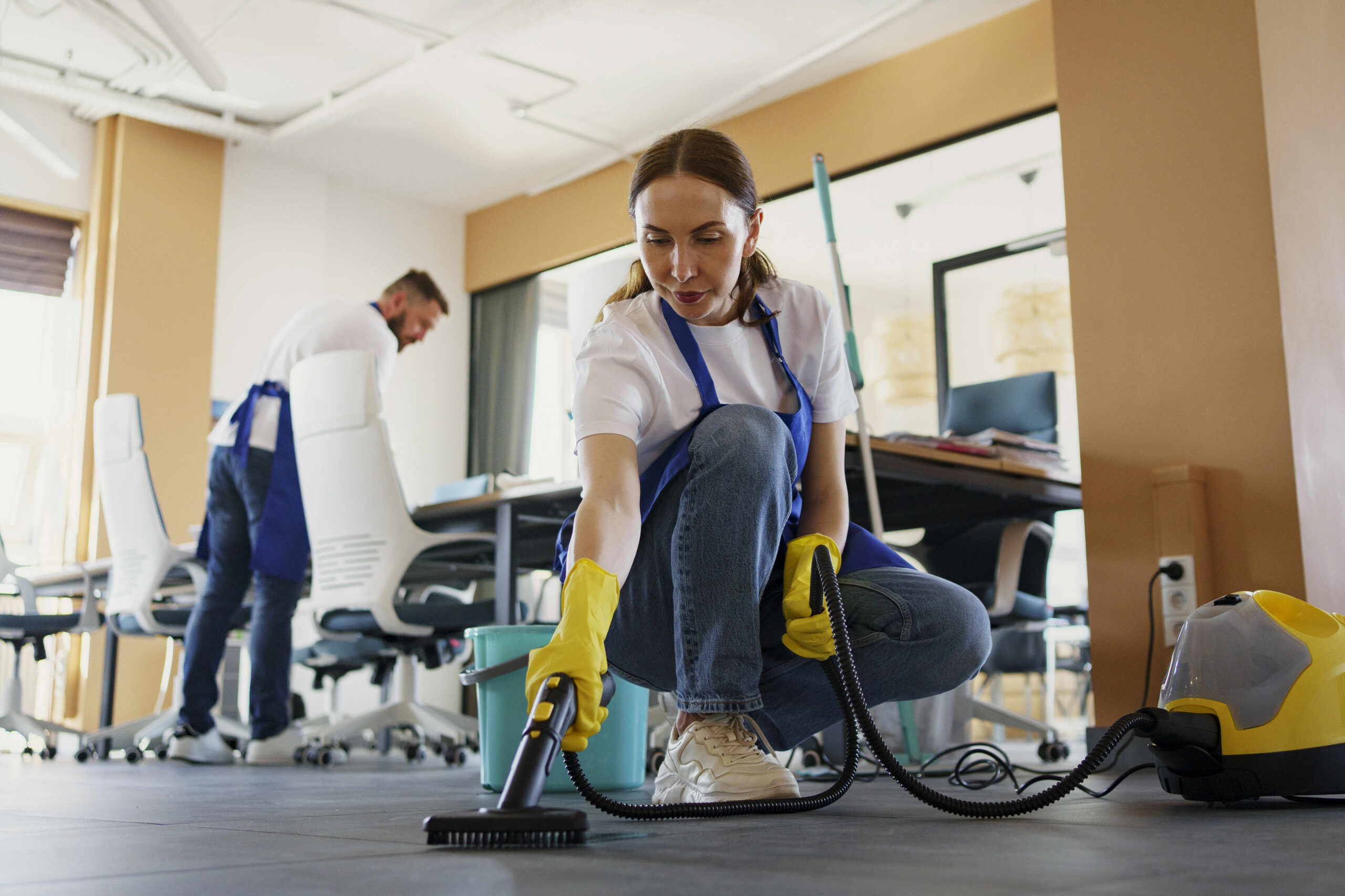 Expert Deep Cleaning Services – Revive Your Space with a Spotless Shine!